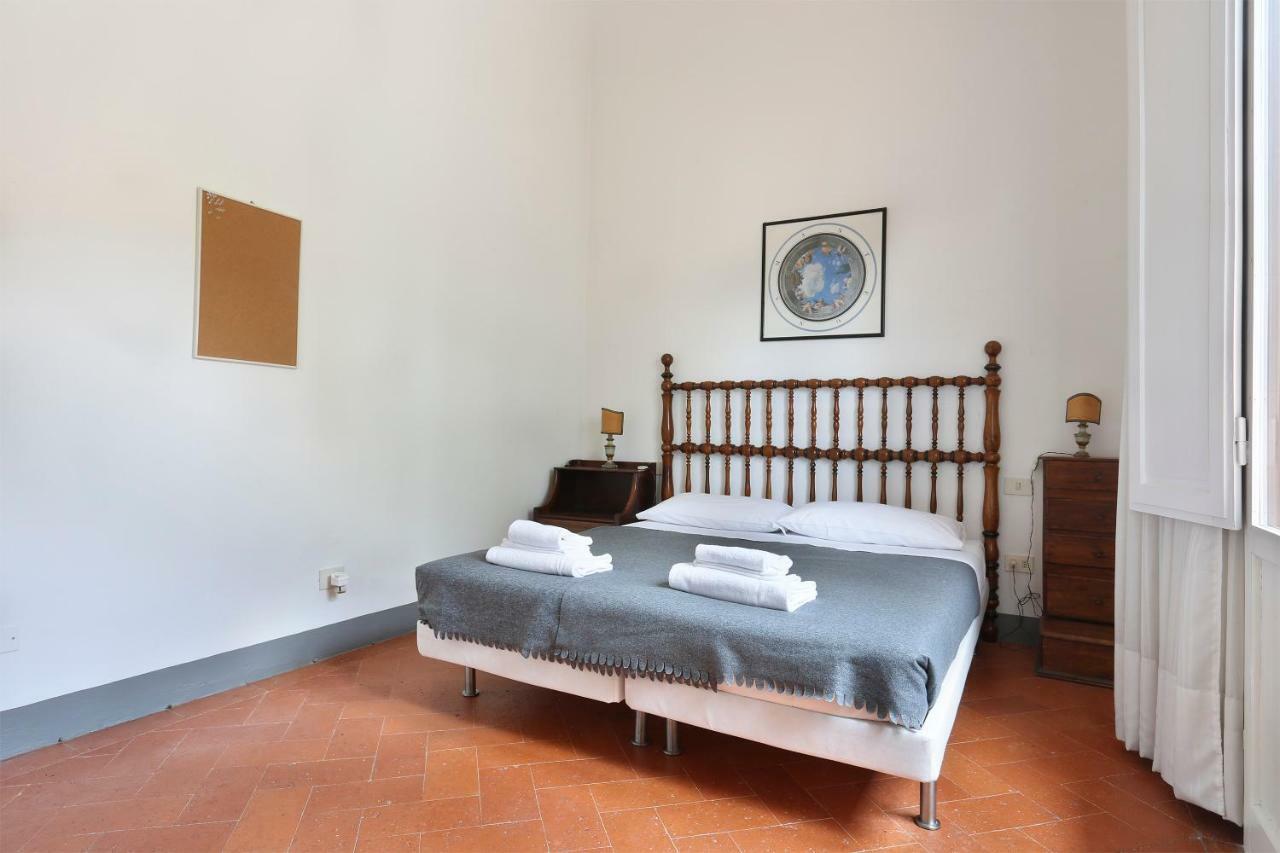 Via Della Chiesa Apartamento